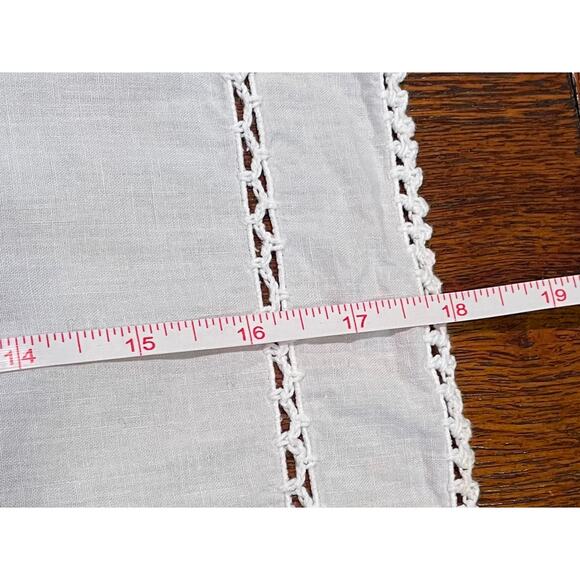 Vintage White Cotton Embroidered Placemats, Set of 7 - Picture 8 of 10